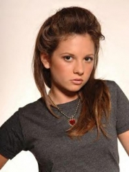 Photos de Mackenzie Rosman - Photoshoot John Sciulli - 23